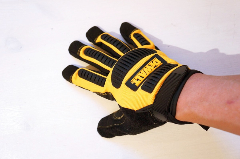 DPG70L Перчатки DeWALT